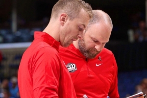 yl7703永利-名记：除詹金斯外 灰熊还与助教拉罗什和帕特-安德鲁分道扬镳