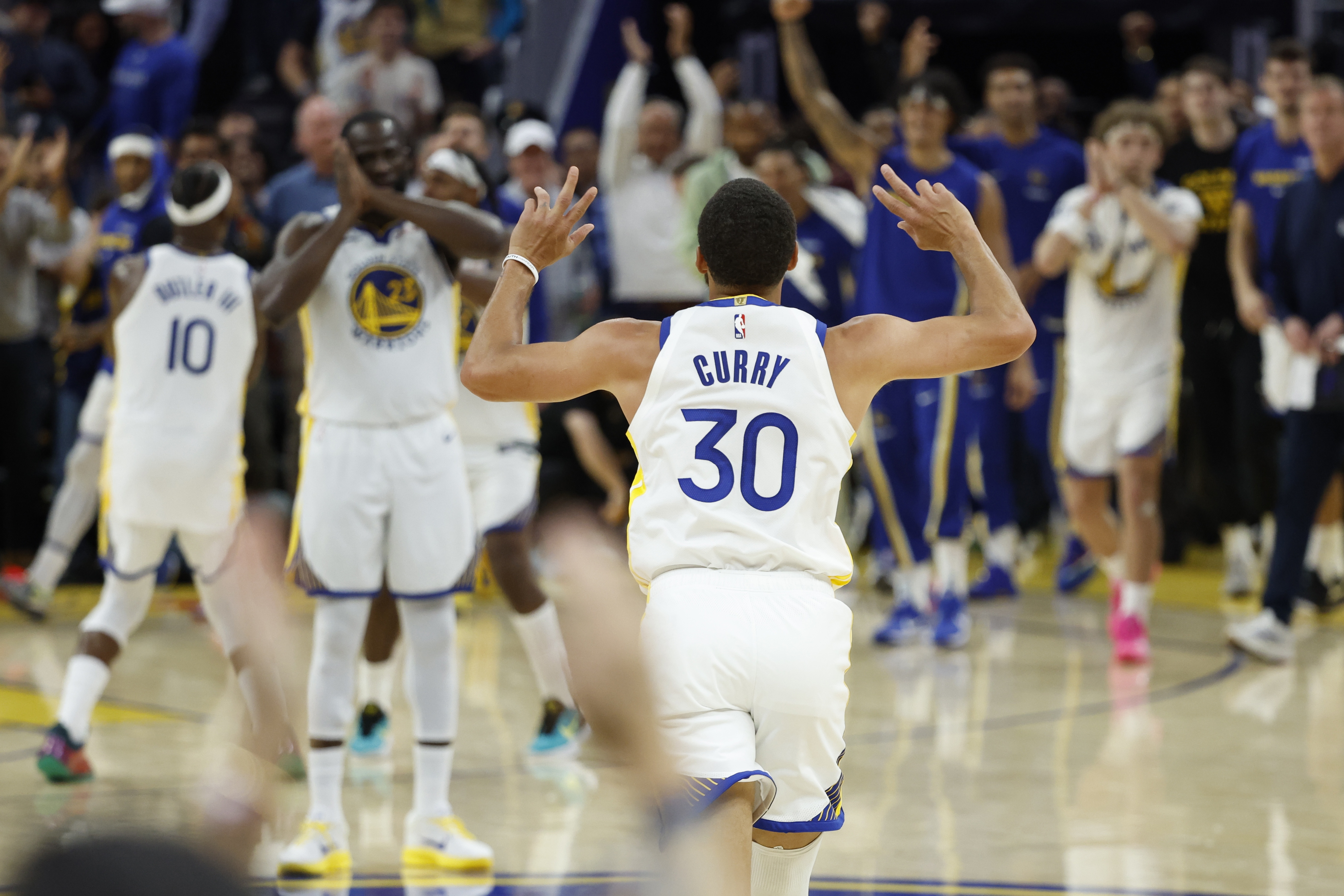 永利官网-邓利维：不想让球队在库里离开后瞬间崩塌 所以要谨慎对待选秀权